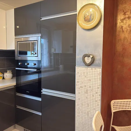 Comfortable 2 Bedrooms Titan By Chr Luxury Bucureşti